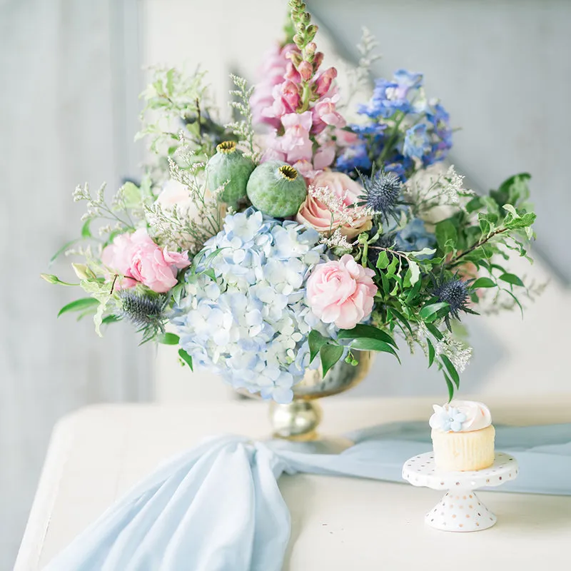 Antique Gold Footed Bowl Wedding Centrepiece