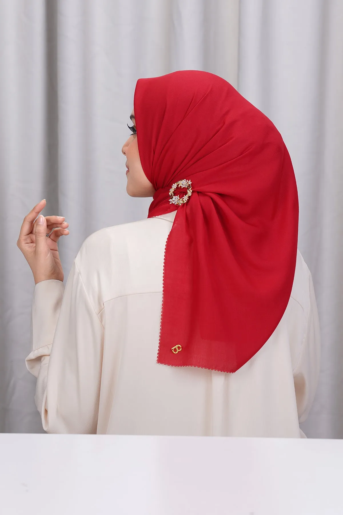 Basic Scarf - Haute Red