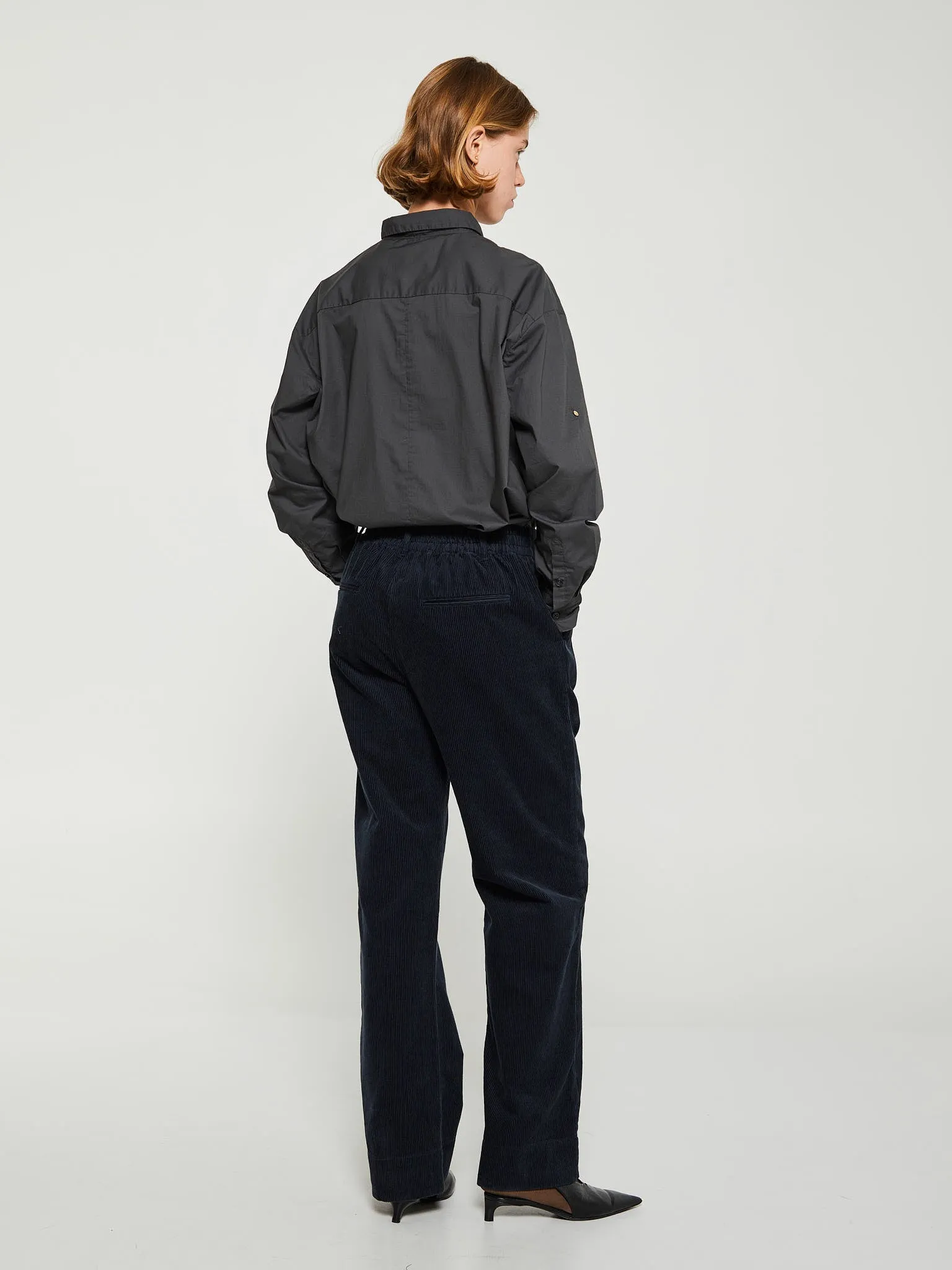 Billy Corduroy Pants in Blue Navy