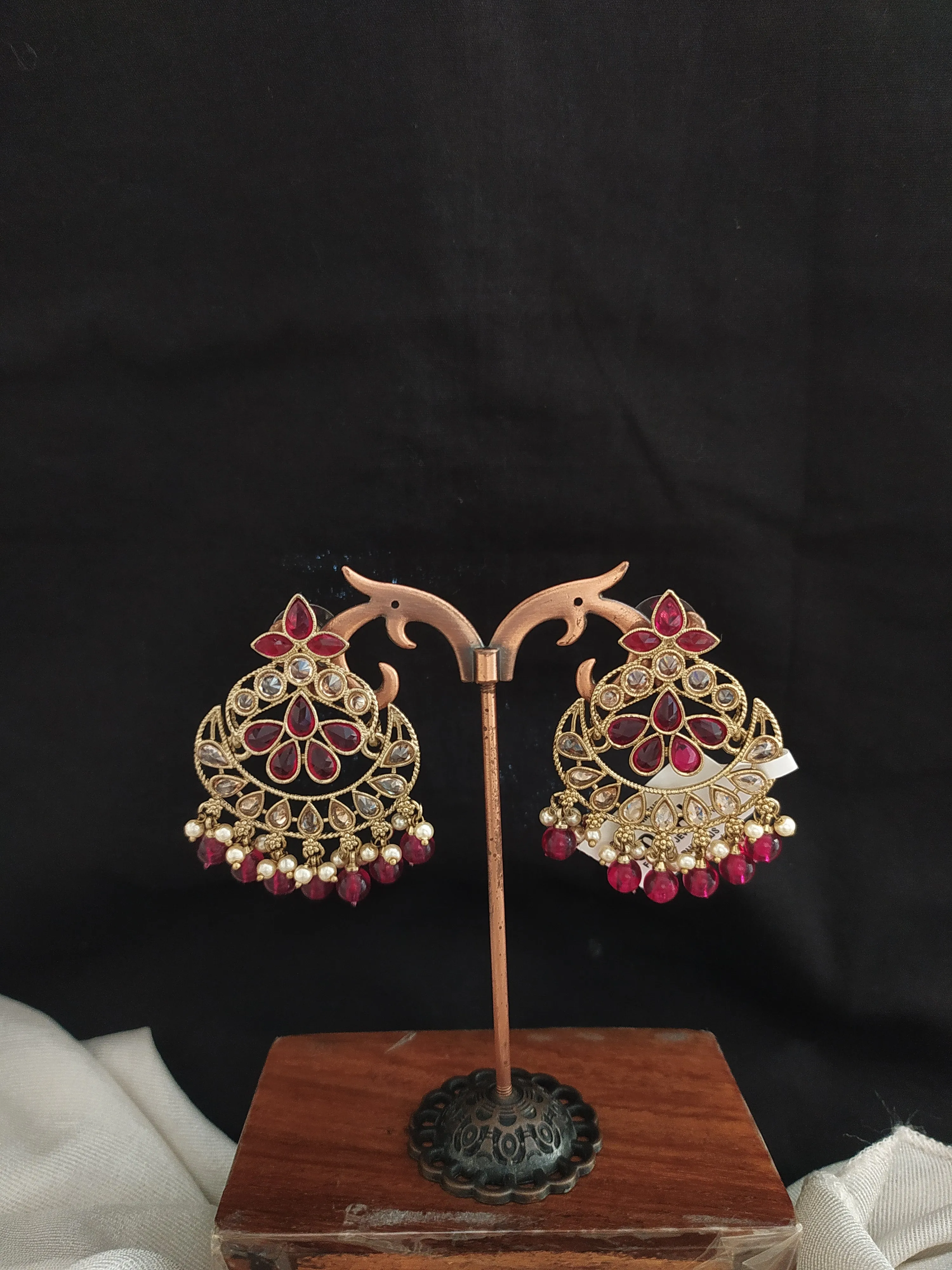 Enchanting Elegance The Uncut Polki Stone Dazzling Mehendi Earrings