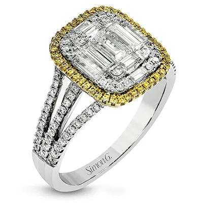 Fashion Ring In 18k Gold With Diamonds