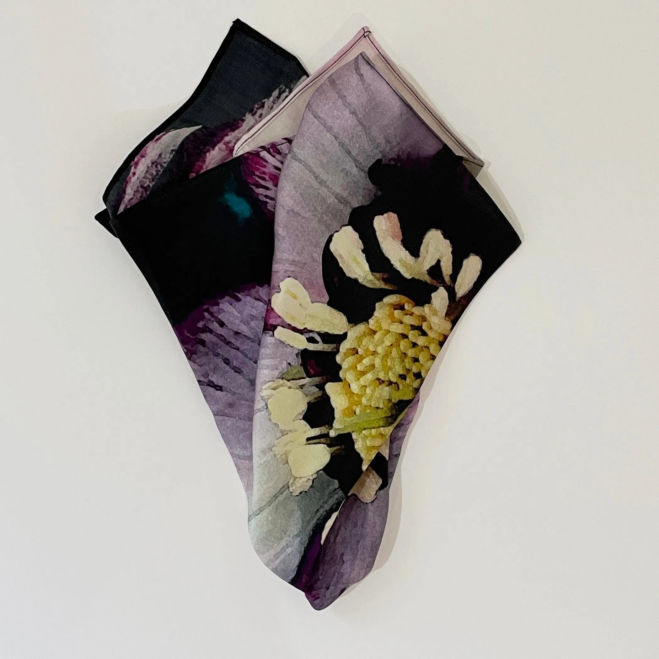 Hellebore Scarf