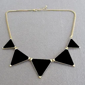 Hot Black geometrical Triangle Necklace Fashion choker necklace Jewelry for women vintage accessories