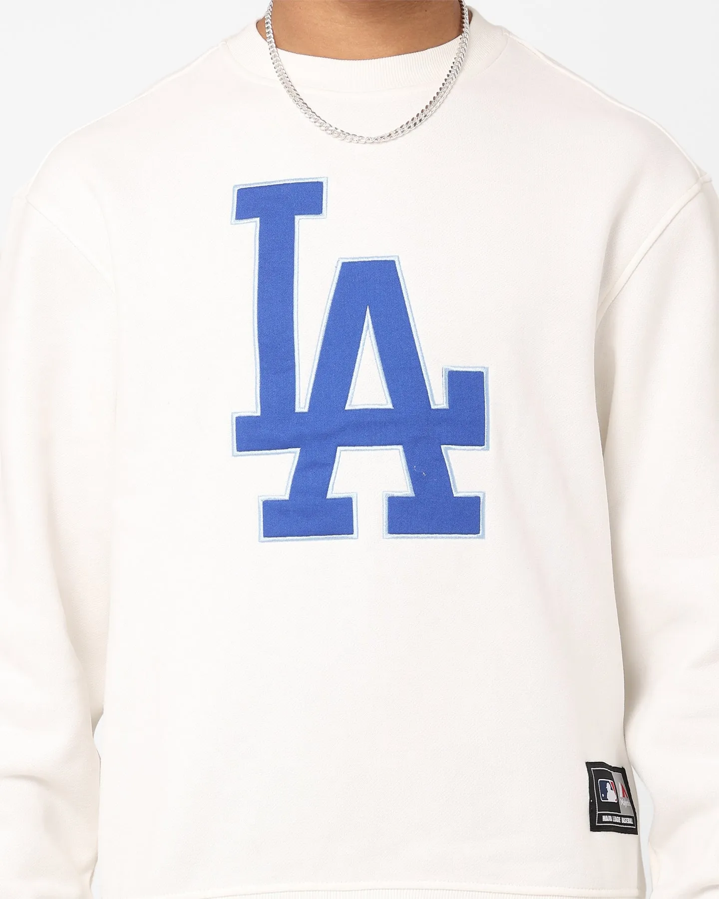 Majestic Athletic Los Angeles Dodgers Logo Applique Crewneck Vintage White