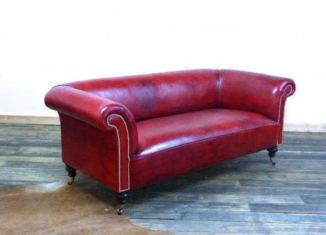 THE GODERICH SOFA IN RED