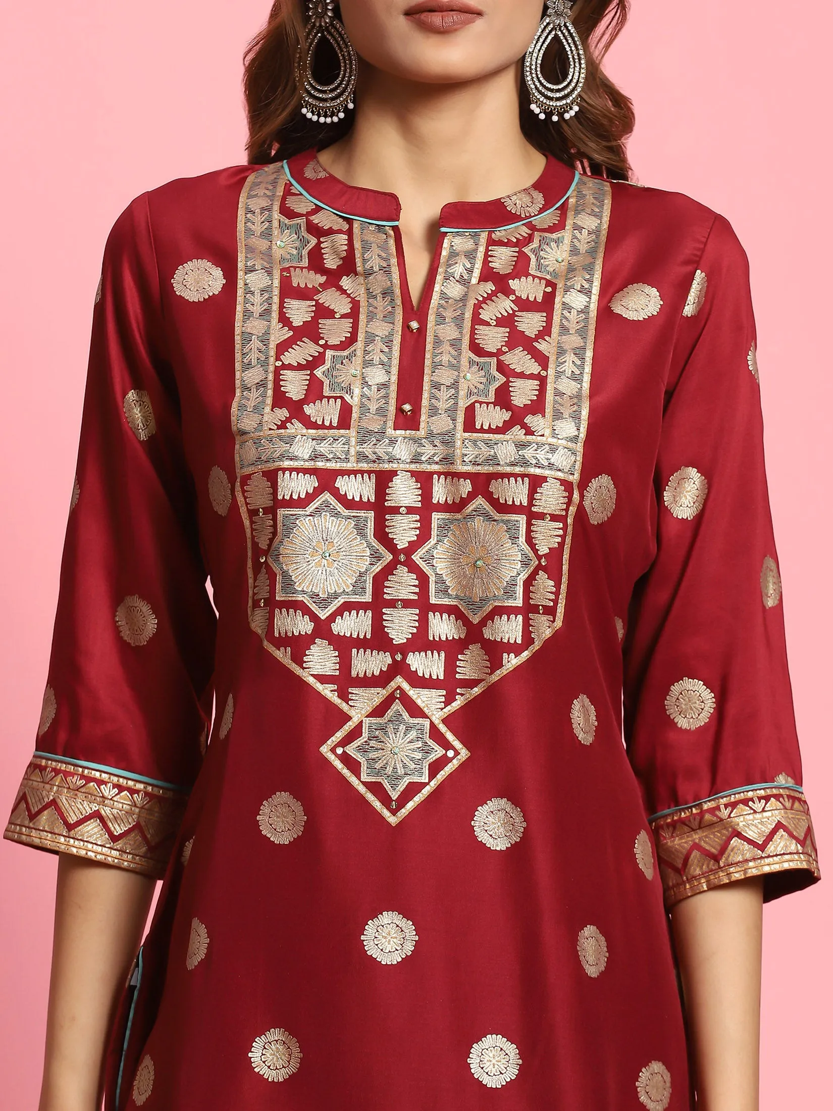 Women Burgundy Foil Print Kurta Comfort Pant Dupatta